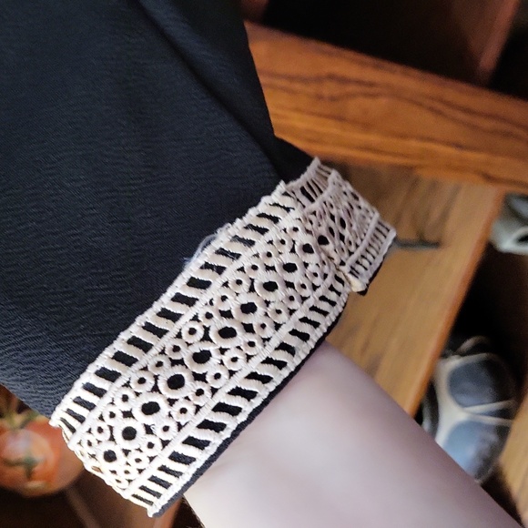 Emory Rose - Picture 8 of 9